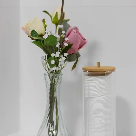 Wonderful Close To Paley And Medicover With Garden View Apartment *