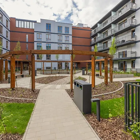 Wonderful Close To Paley And Medicover With Garden View Appartement Warschau