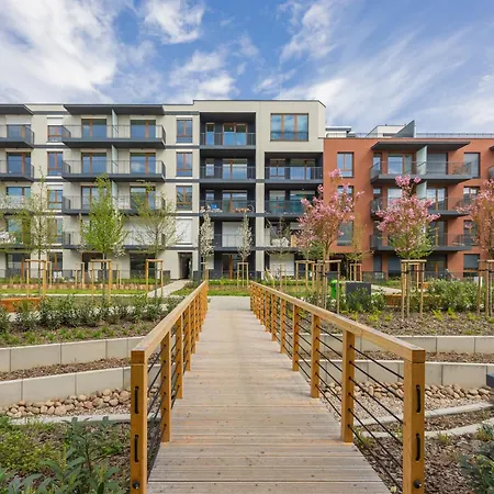 Appartement Wonderful Close To Paley And Medicover With Garden View Warschau