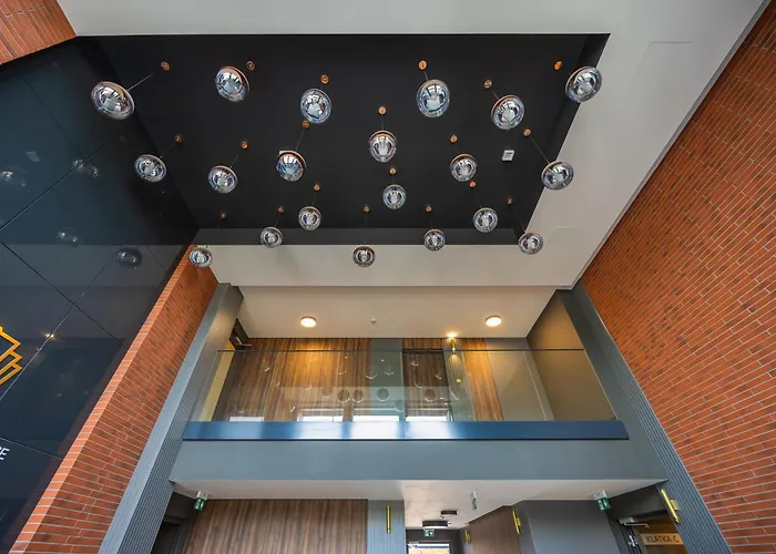 Wonderful Close To Paley And Medicover With Garden View Apartamento