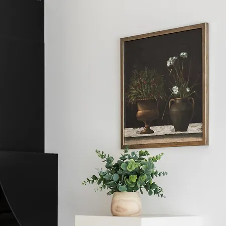 Wonderful Close To Paley And Medicover With Garden View Apartman